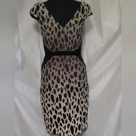 JAY GODFREY  classy sophisticated  Animal Print short cap sleeve Dress - Picture 4 of 11